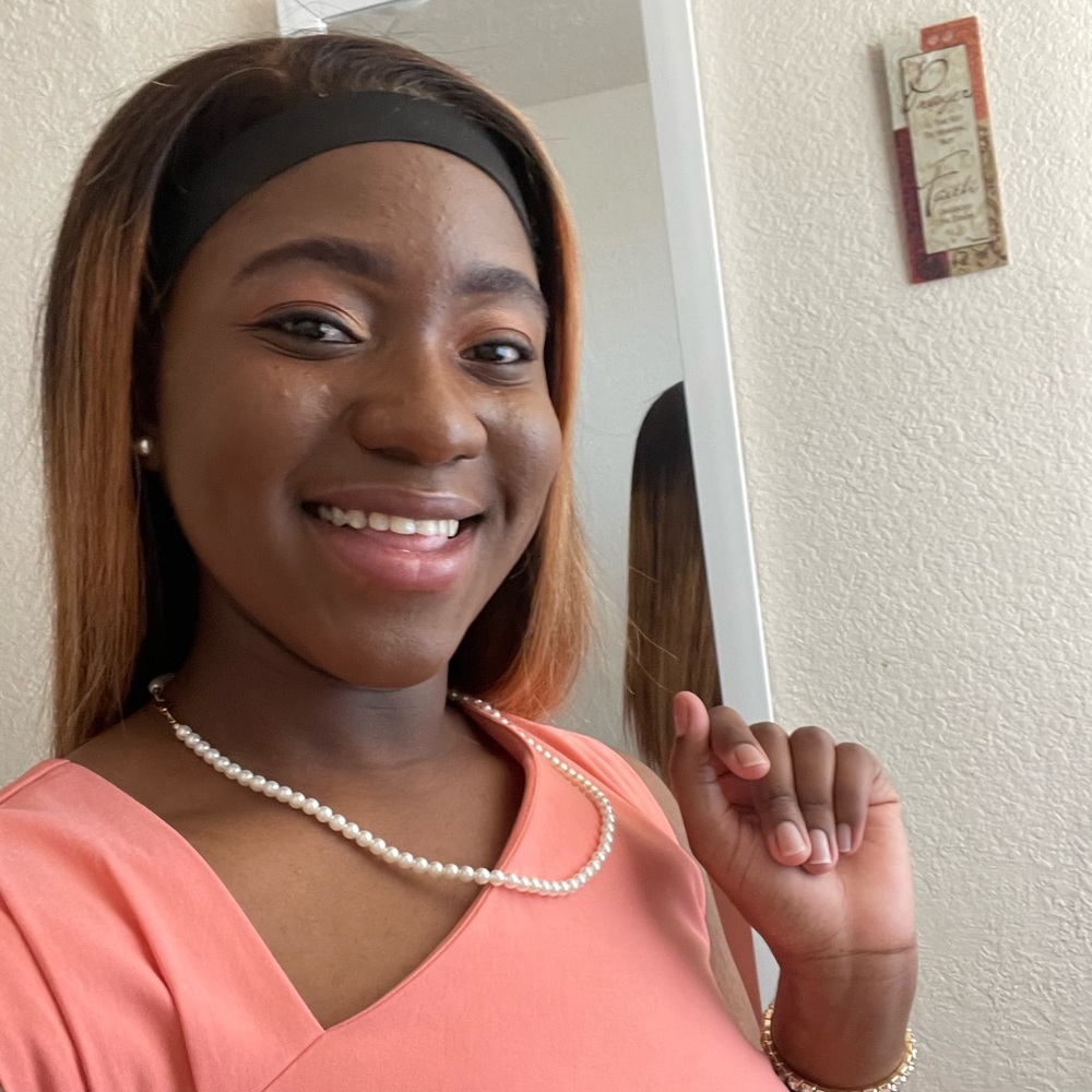 💕Meet your Posher, Abi 💕